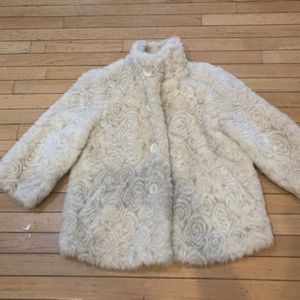 Charlotte Russe cream color faux fur jacket sz. M